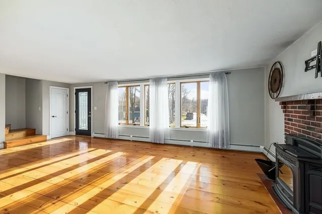 $874,900 | 60 Lakeman's Lane, Ipswich, MA 01938