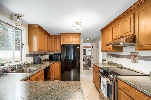 $874,900 | 60 Lakeman's Lane, Ipswich, MA 01938