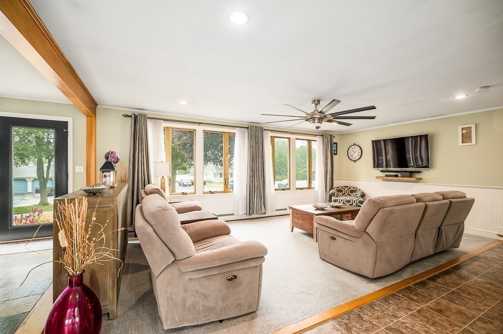 60 Lakeman's Lane Ipswich, MA 01938 - Photo 7 of 35