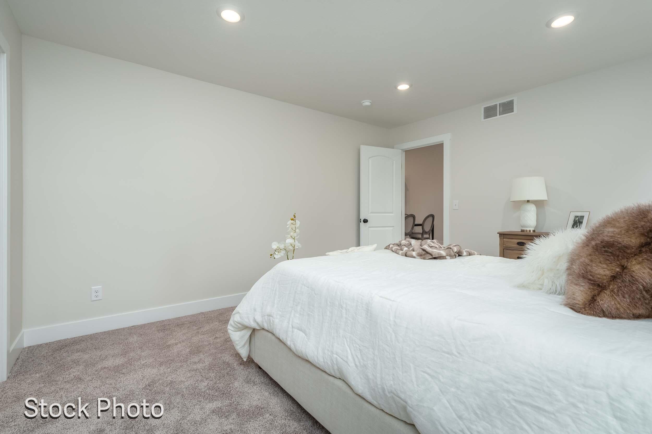 327 Round Hill Road Kalamazoo, MI 49009 - Photo 16 of 28 Hickory_Valley_Dr_196_Kalamazoo_49009-14