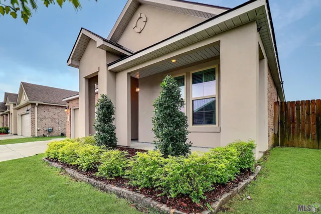 $315,000 | 13818 Malbec Avenue, Baton Rouge, LA 70817