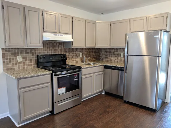 $2,100 | 519 Moore Avenue, Unit B, Nashville, TN 37203