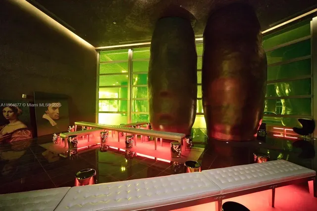 $6,950 | 465 Brickell Avenue, Unit 2001, Miami, FL 33131