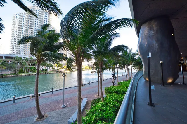 $6,950 | 465 Brickell Avenue, Unit 2001, Miami, FL 33131