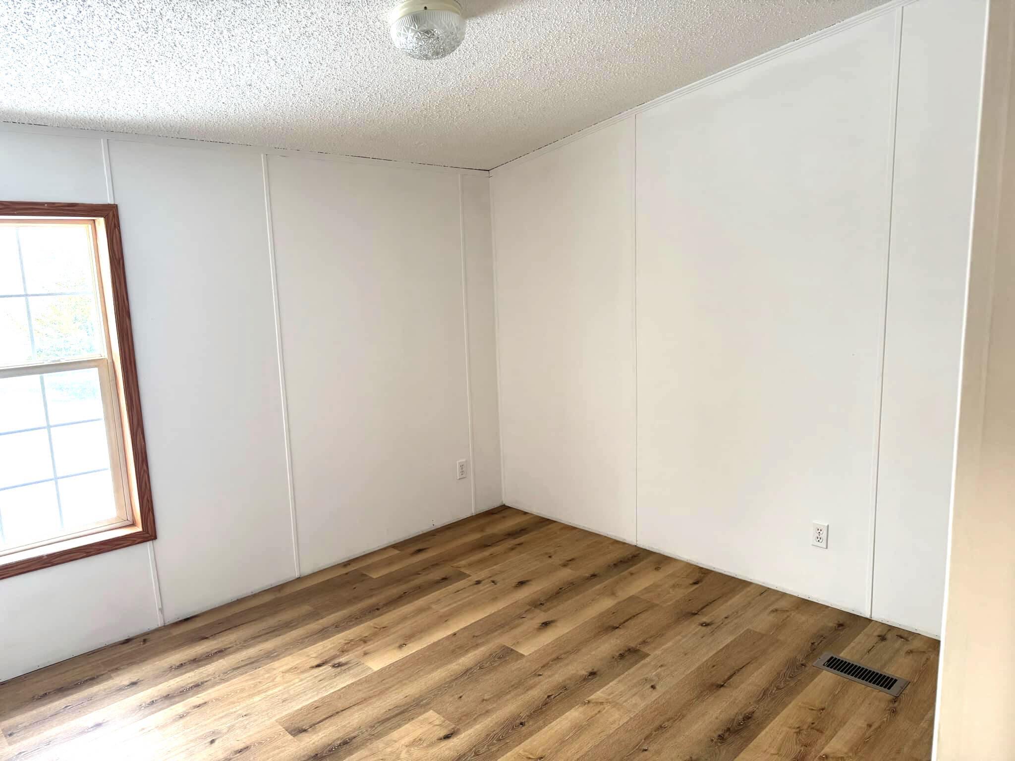 11703 Sharon Valley Road Brooklyn, MI 49230 - Photo 10 of 29 e27515ea-3fd1-43f6-8fb6-b8fa18ffef5a