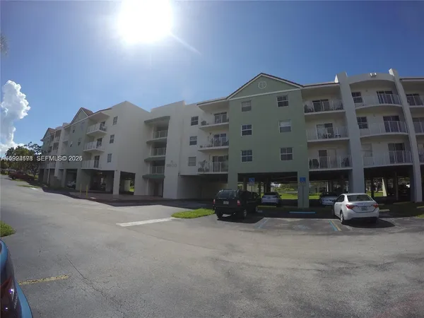 $2,100 | 8200 Southwest 210th Street, Unit 320, Cutler Bay, FL 33189