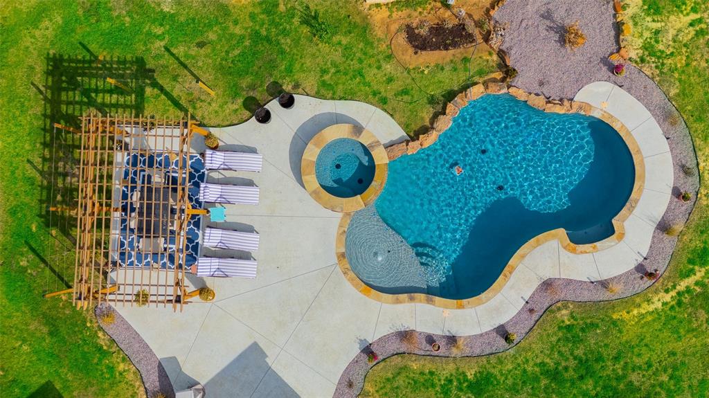 289 Blackjack Road Valley View, TX 76272 - Photo 4 of 40 an aerial view of a house