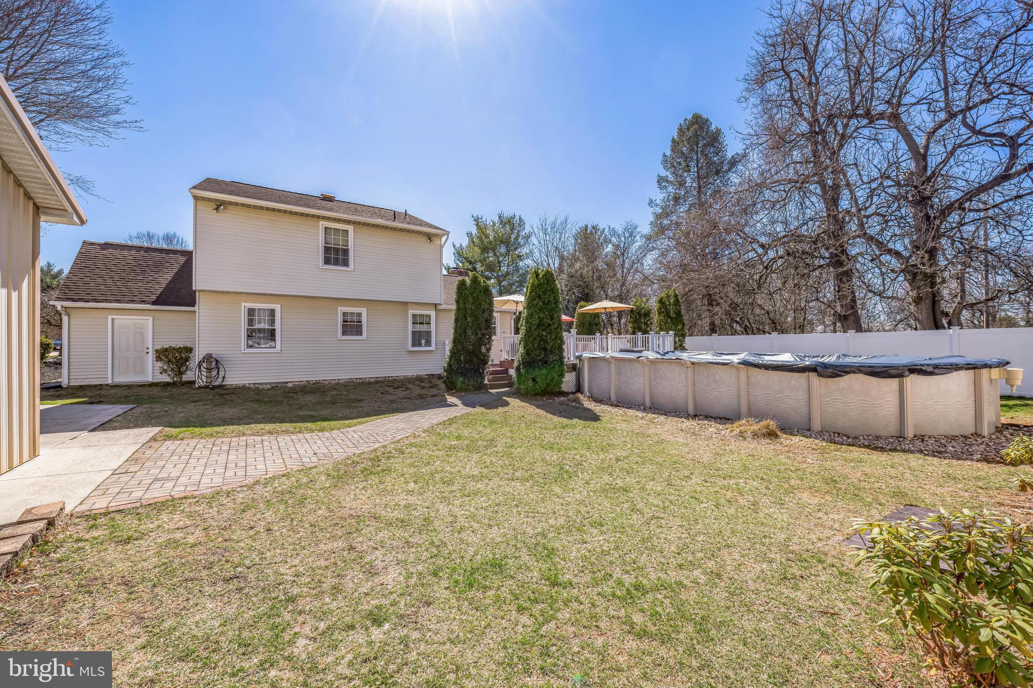415 Doerrmann Drive Mickleton, NJ 08056 - Photo 36 of 38 a backyard of a house