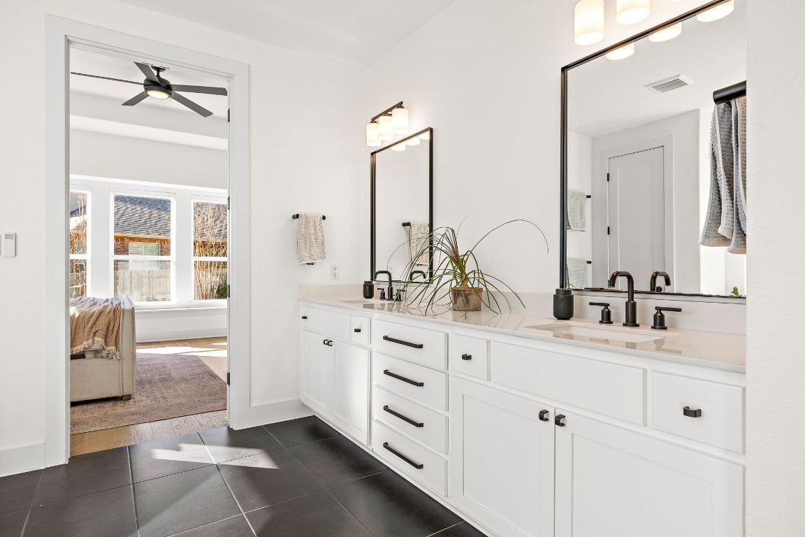 2420 Costera Street Leander, TX 78641 - Photo 23 of 40