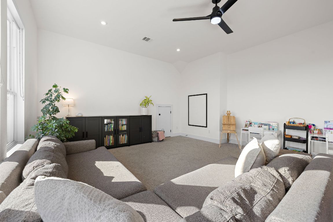 2420 Costera Street Leander, TX 78641 - Photo 27 of 40