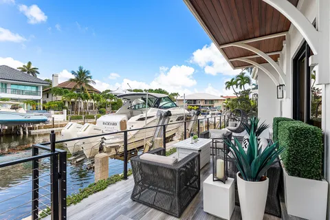 $4,995,000 | 662 Boca Marina Court, Boca Raton, FL 33487