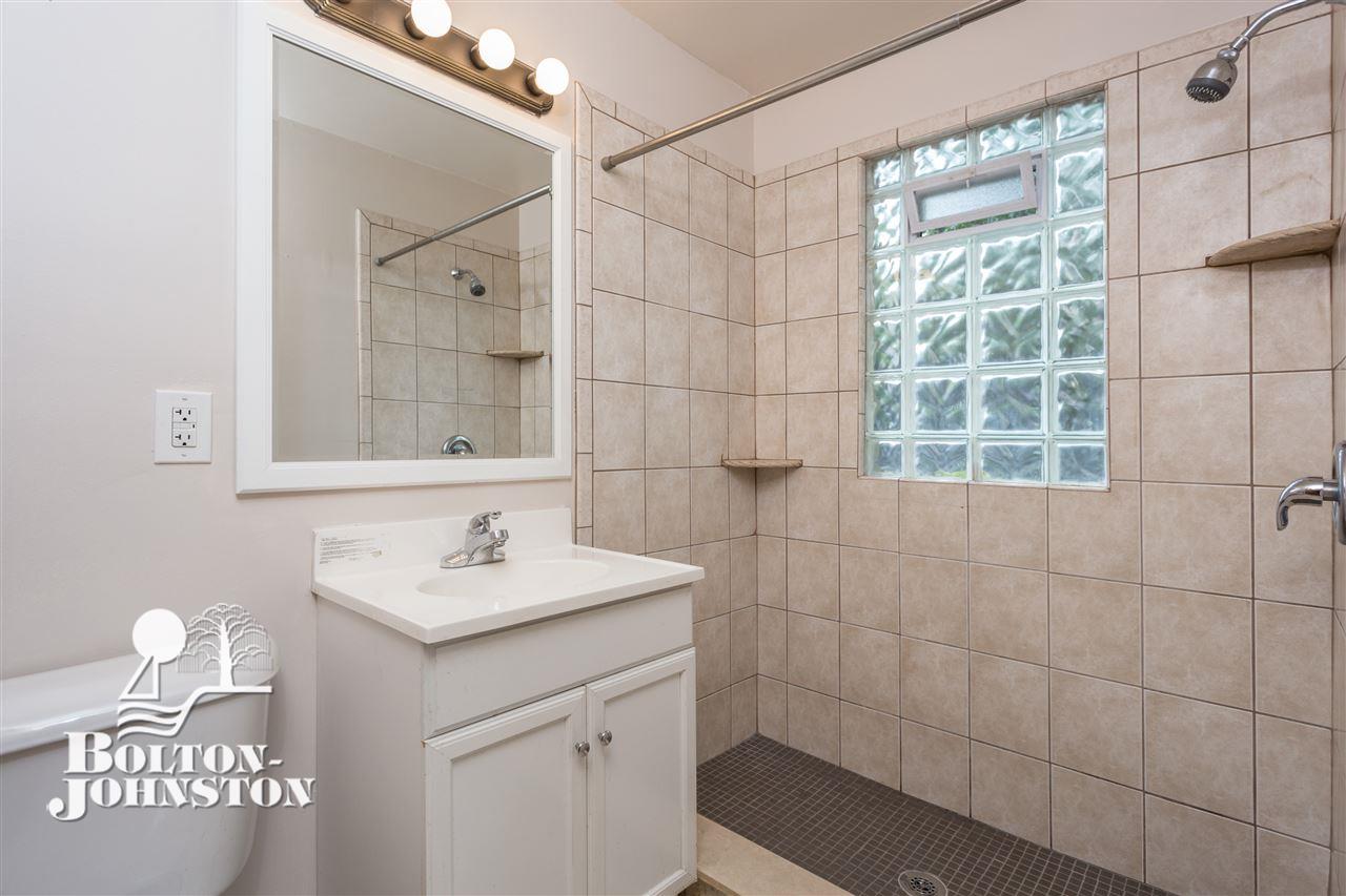 128 Muir Road Grosse Pointe Farms, MI 48236 - Photo 15 of 28