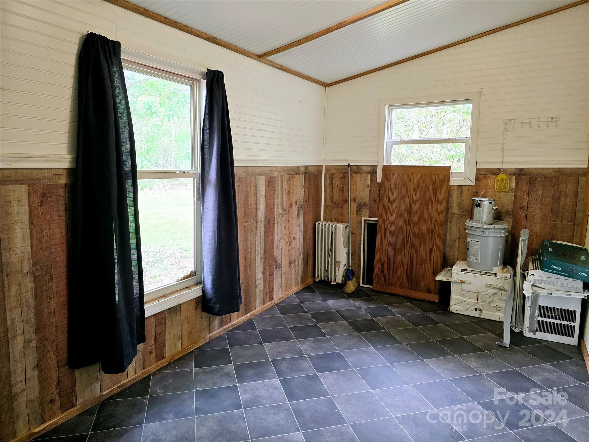 1660 Robert Martin Road Catawba, NC 28609 - Photo 14 of 22 Gallery Image 14