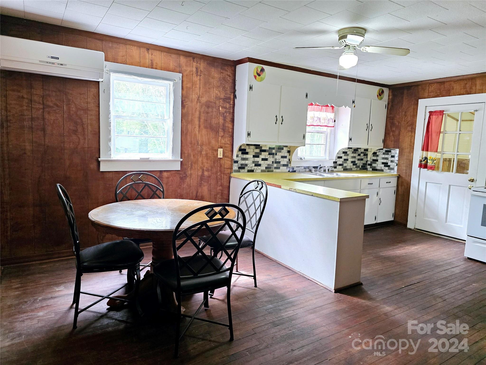 1660 Robert Martin Road Catawba, NC 28609 - Photo 6 of 22 Gallery Image 6