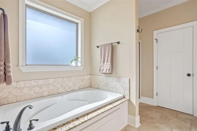 $395,000 | 2717 East Robinwood Drive, Lake Charles, LA 70611