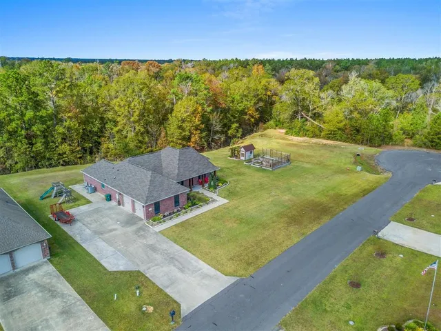 $395,000 | 2717 East Robinwood Drive, Lake Charles, LA 70611