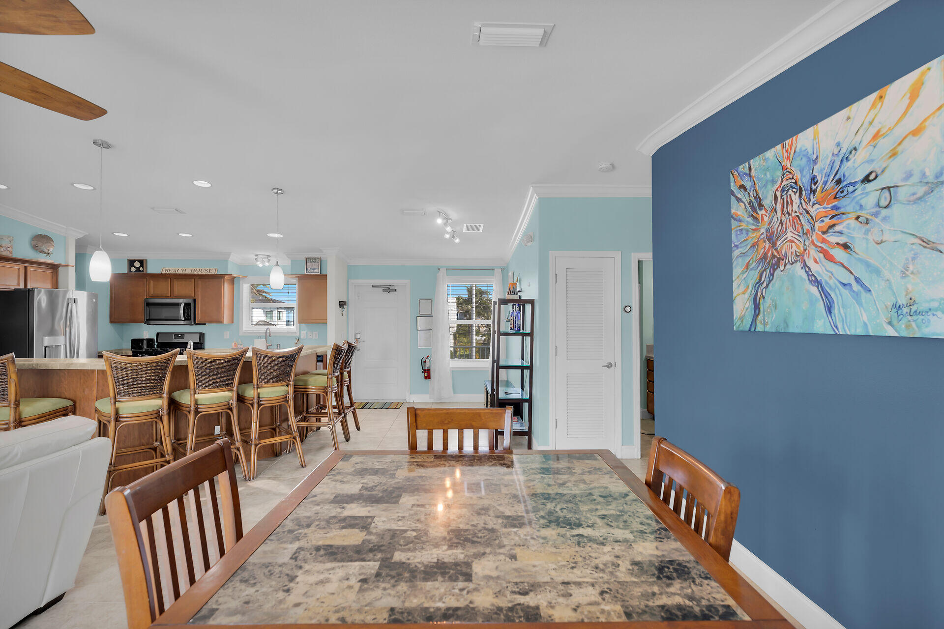 415 Sombrero Beach Road Marathon, FL 33050 - Photo 15 of 41 a very nice looking room with a large window