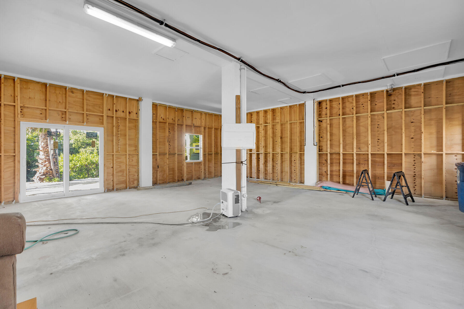 415 Sombrero Beach Road Marathon, FL 33050 - Photo 33 of 41 a view of an empty room with a window