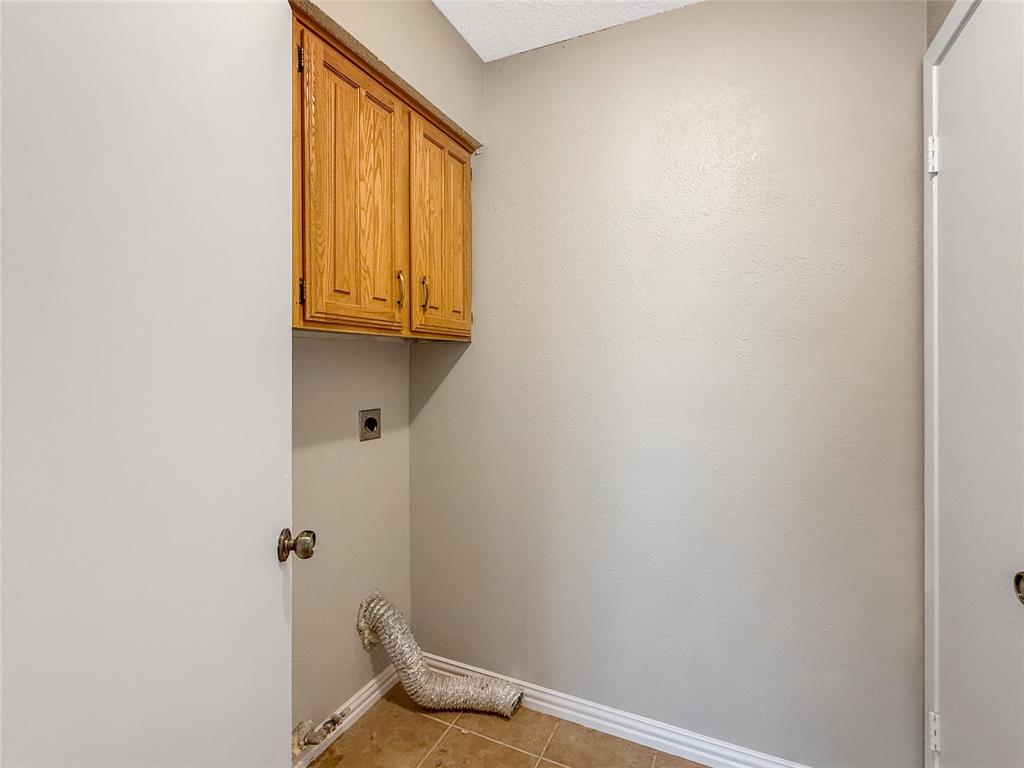 3614 Colbath Drive Garland, TX 75040 - Photo 21 of 24 a view of room with window
