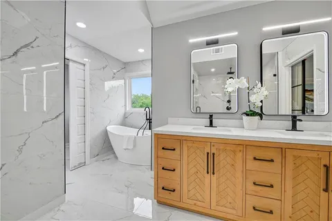 $1,299,000 | 12650 Sherwood Drive, Leawood, KS 66209