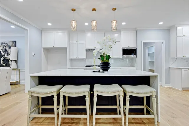 $1,275,000 | 12650 Sherwood Drive, Leawood, KS 66209