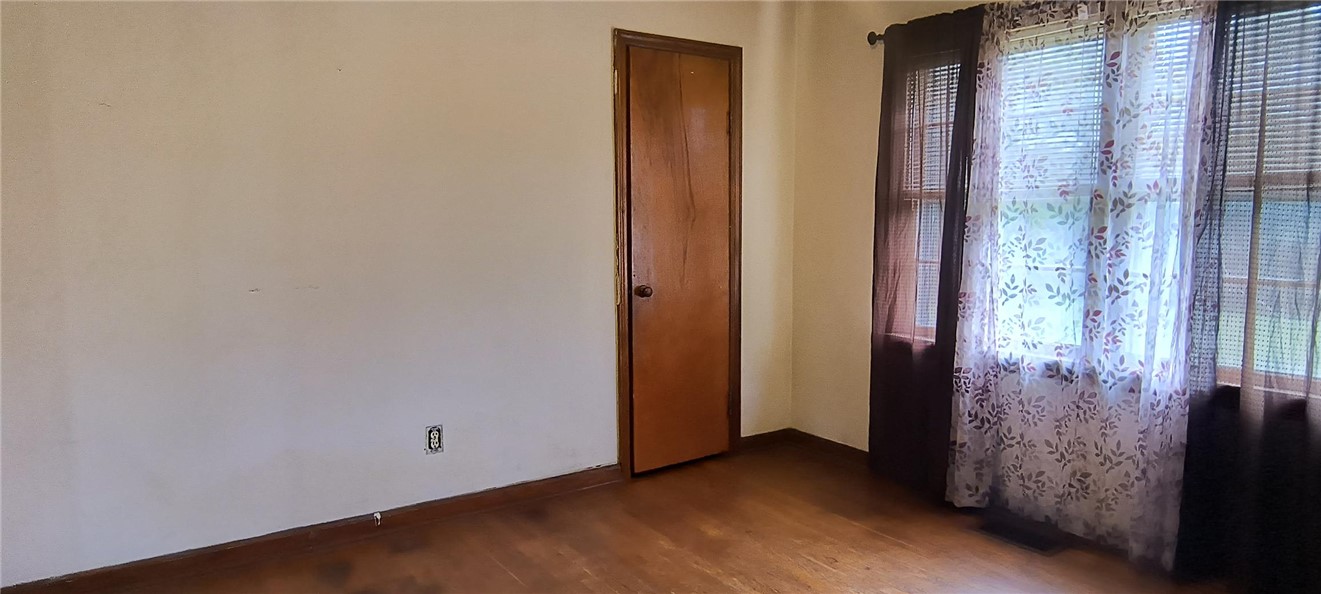 4455 East Kitridge Road Dayton, OH 45424 - Photo 14 of 58