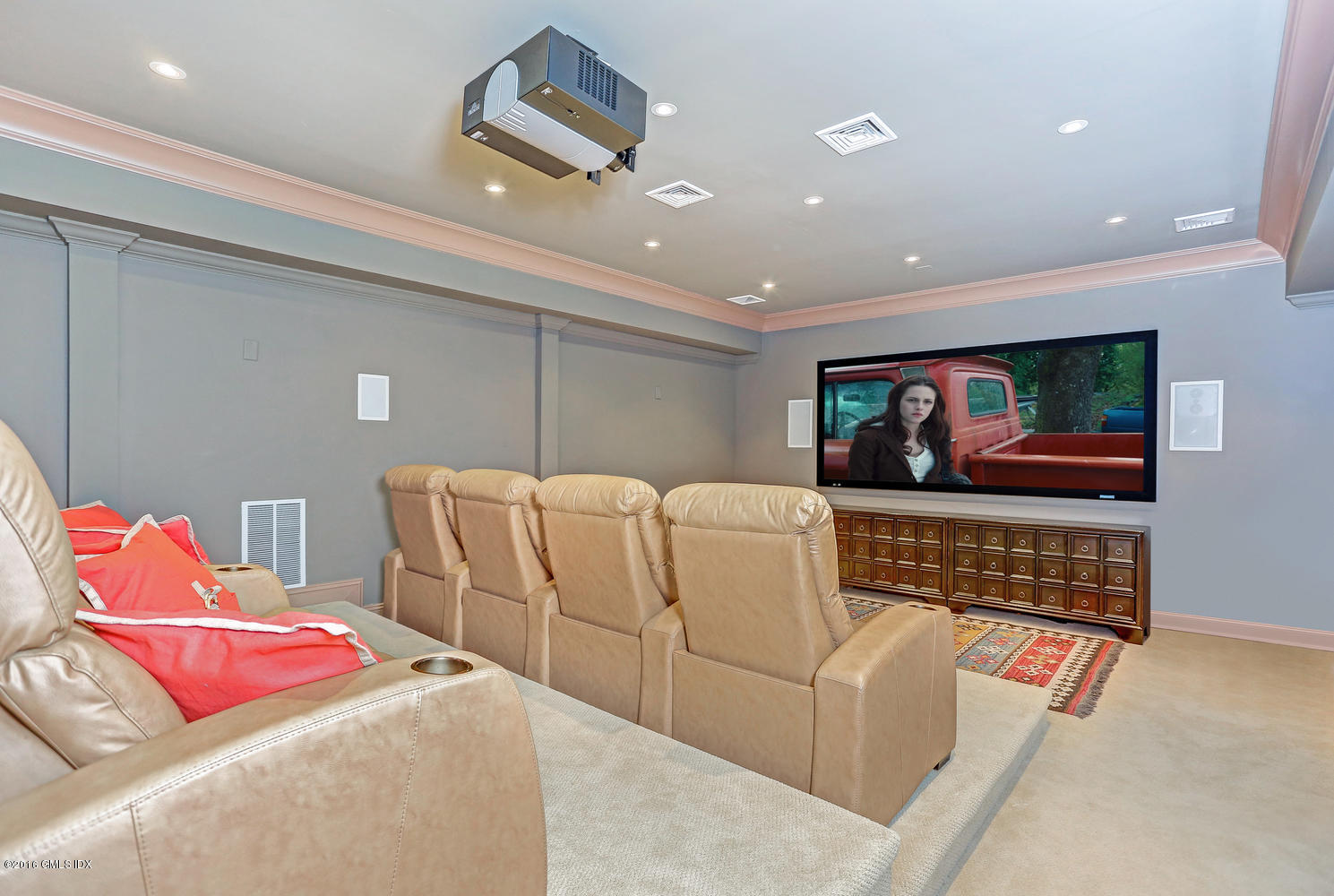 8 Dairy Road Greenwich, CT 06830 - Photo 12 of 22 8 Dairy Rd Greenwich CT 06830-large-036-