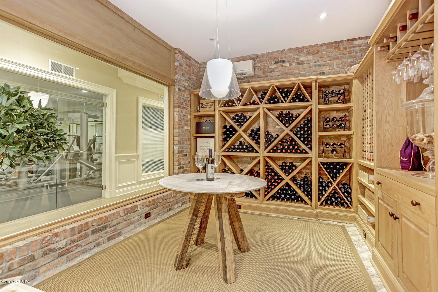 8 Dairy Road Greenwich, CT 06830 - Photo 13 of 22 8 Dairy Rd Greenwich CT 06830-large-038-