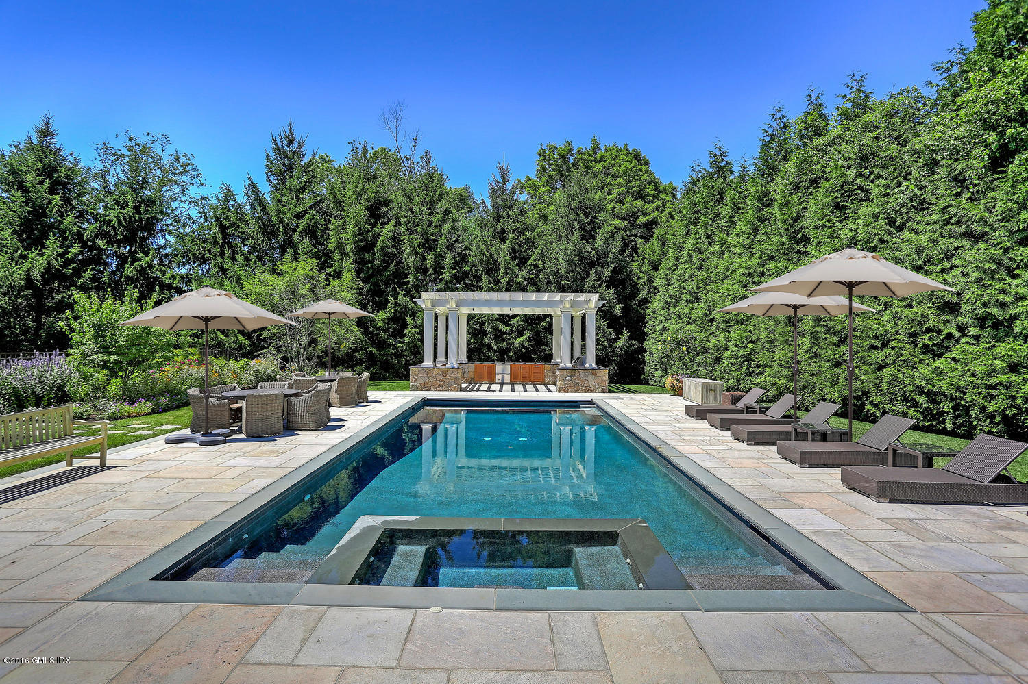 8 Dairy Road Greenwich, CT 06830 - Photo 15 of 22 8 Dairy Rd Greenwich CT 06830-large-042-