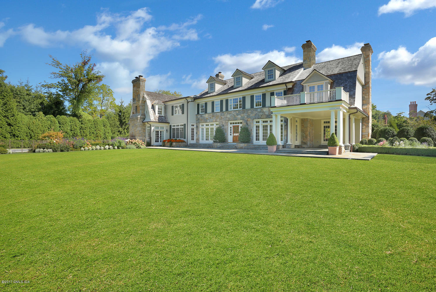 8 Dairy Road Greenwich, CT 06830 - Photo 18 of 22 8 Dairy Rd Greenwich CT 06830-large-038-