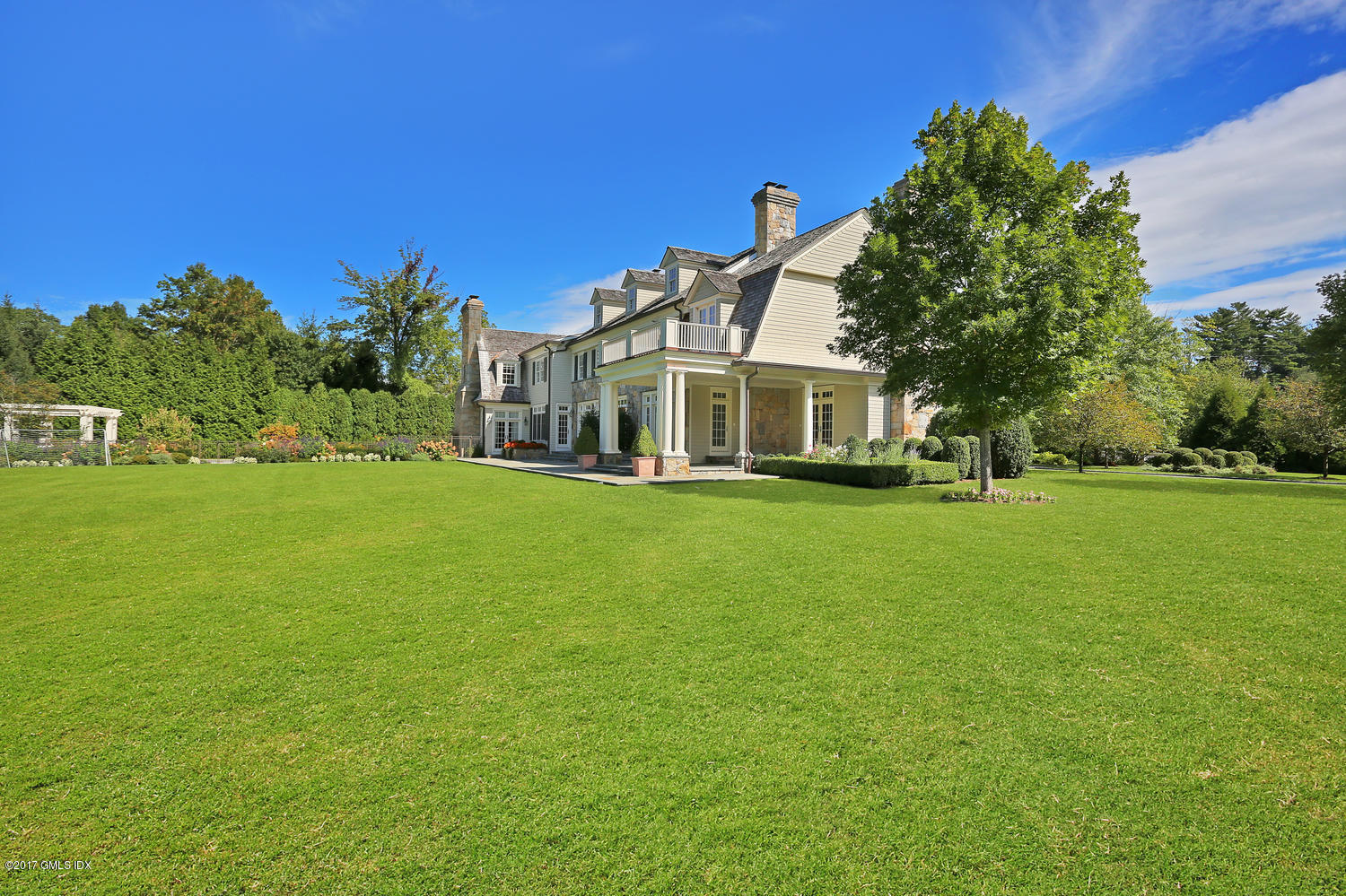 8 Dairy Road Greenwich, CT 06830 - Photo 19 of 22 8 Dairy Rd Greenwich CT 06830-large-039-