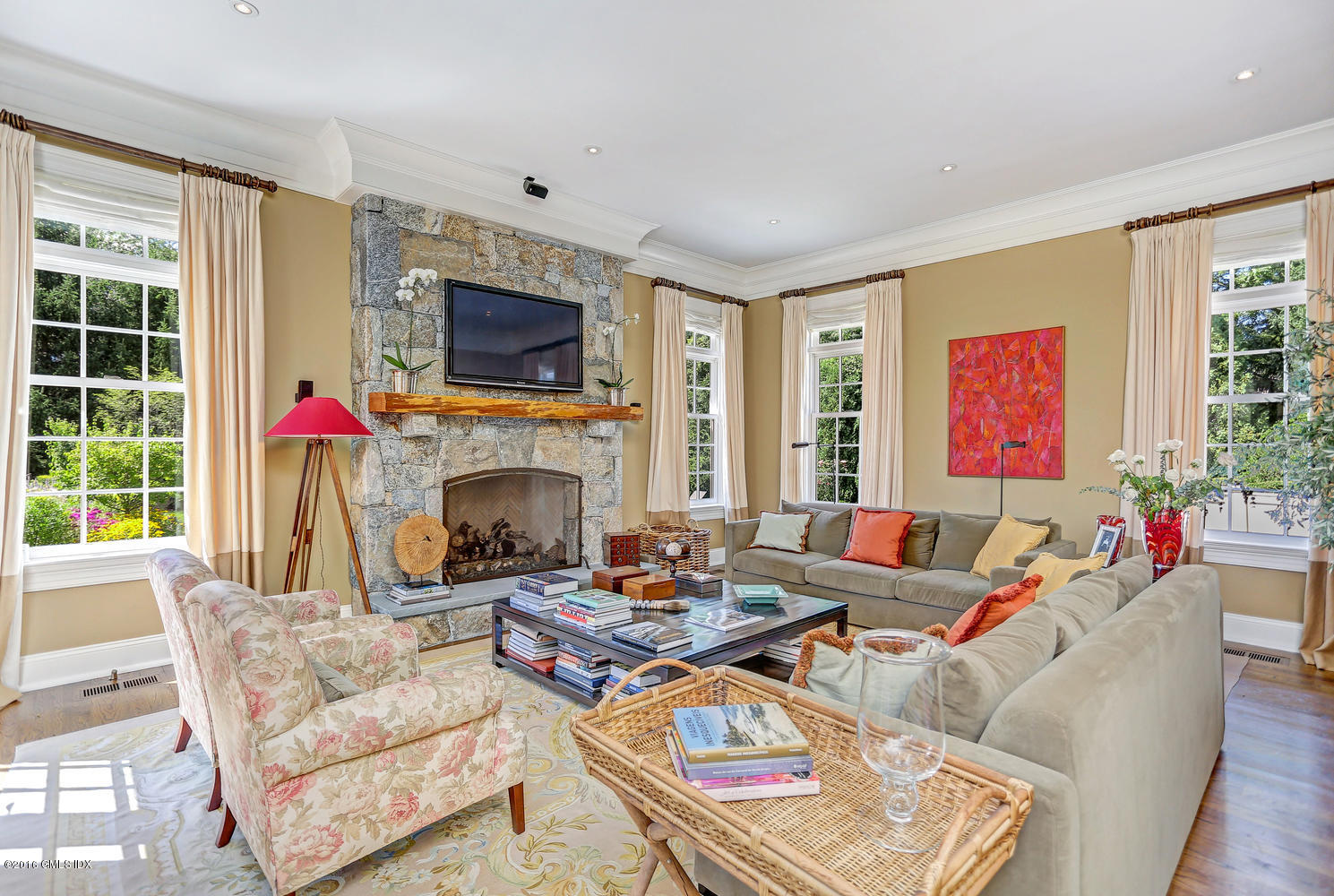 8 Dairy Road Greenwich, CT 06830 - Photo 7 of 22 8 Dairy Rd Greenwich CT 06830-large-022-