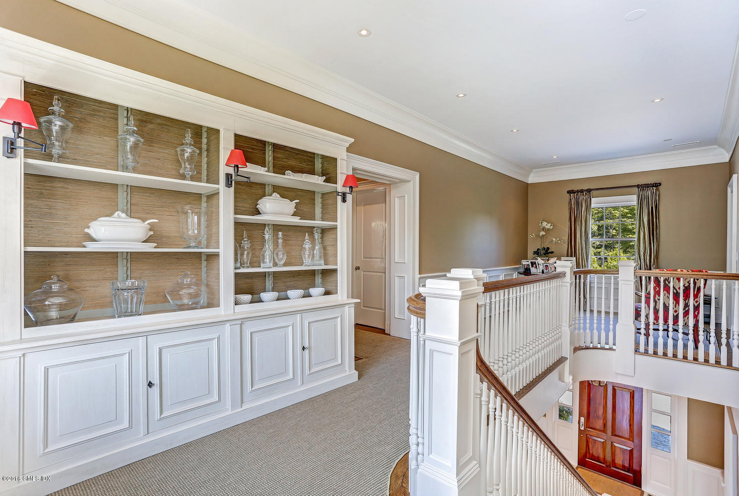 8 Dairy Road Greenwich, CT 06830 - Photo 8 of 22 8 Dairy Rd Greenwich CT 06830-large-025-