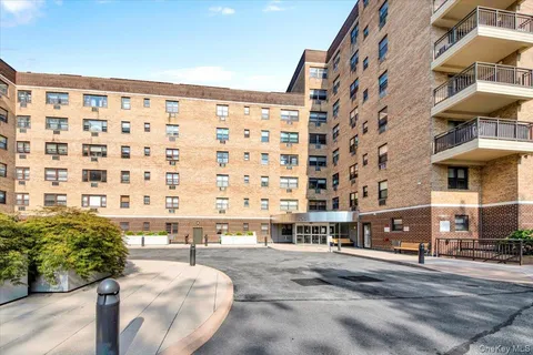 $2,500 | 505 Central Avenue, Unit 725, White Plains, NY 10606