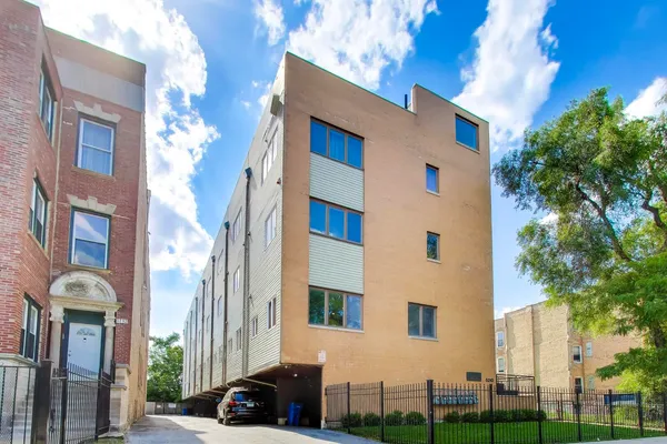 $424,900 | 5210 South King Drive, Unit C, Chicago, IL 60615