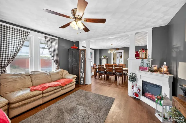 $205,000 | 381 North Center Street, Tilden, IL 62292