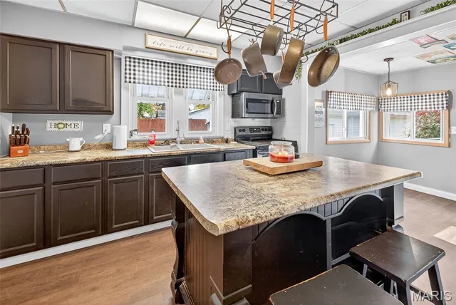 $205,000 | 381 North Center Street, Tilden, IL 62292