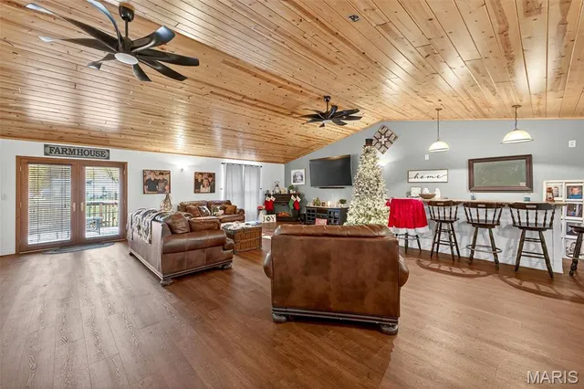 $205,000 | 381 North Center Street, Tilden, IL 62292