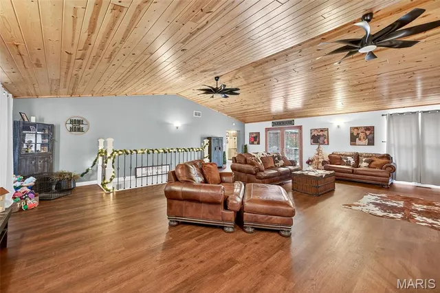 $205,000 | 381 North Center Street, Tilden, IL 62292