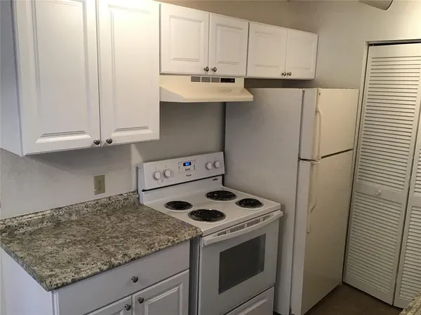 $1,567 | 1029 South Hiawassee Road, Unit 2412, Orlando, FL 32835