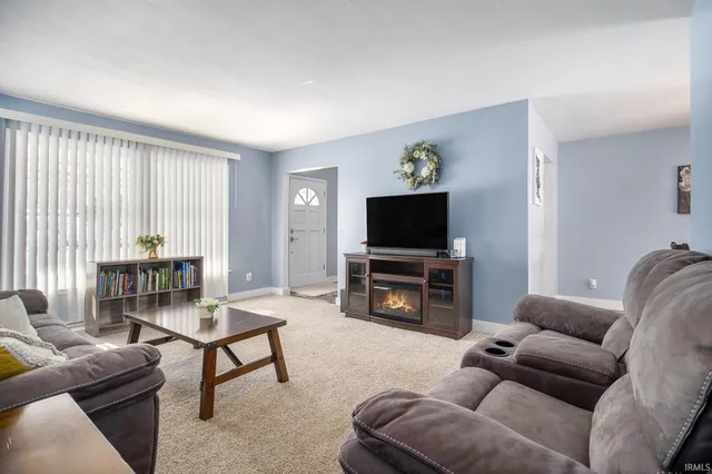 $287,000 | 11211 Idlewood Drive, Osceola, IN 46561