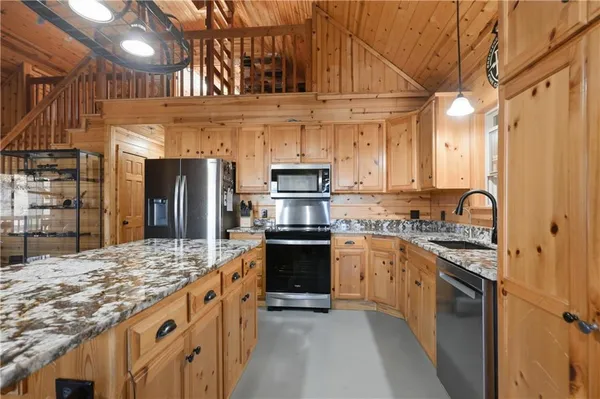 $795,000 | 55750 East 360 Road, Jay, OK 74346