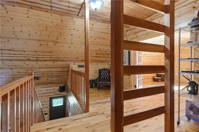 $800,000 | 55750 East 360 Road, Jay, OK 74344