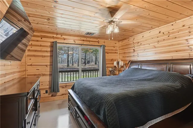 $800,000 | 55750 East 360 Road, Jay, OK 74344