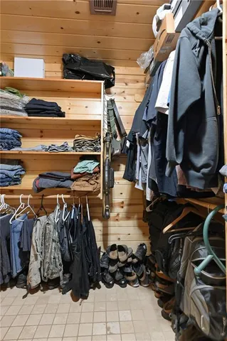 $800,000 | 55750 East 360 Road, Jay, OK 74344