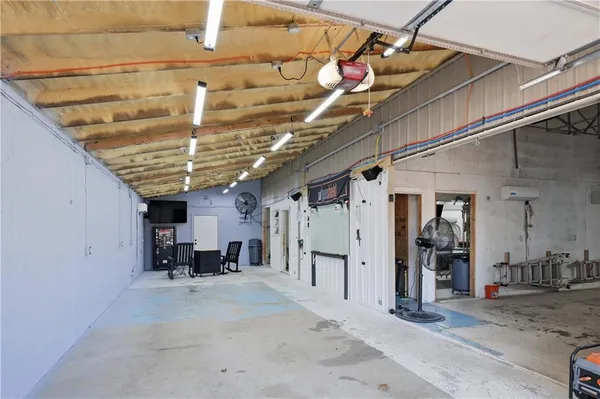 $795,000 | 55750 East 360 Road, Jay, OK 74346
