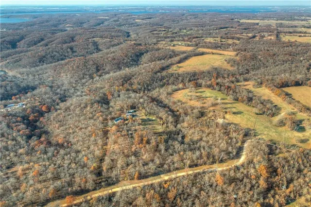 $800,000 | 55750 East 360 Road, Jay, OK 74344