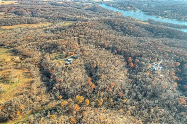 $800,000 | 55750 East 360 Road, Jay, OK 74344