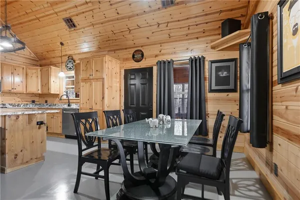 $795,000 | 55750 East 360 Road, Jay, OK 74346