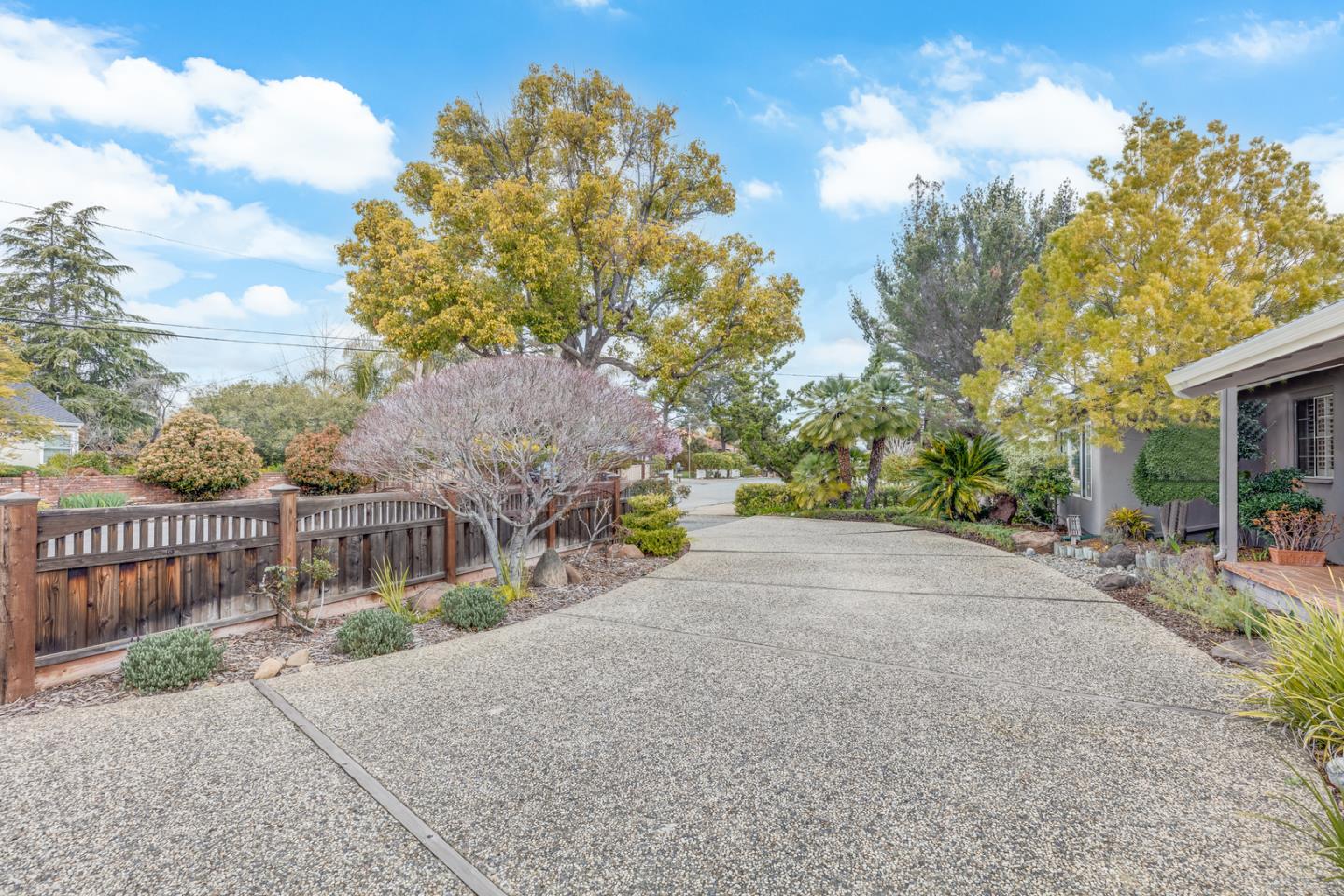 1570 Walnut Drive Campbell, CA 95008 - Photo 5 of 68